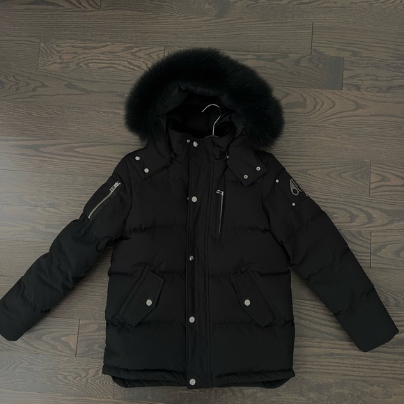 Moose Knuckles Winter Coat - Picture 3 of 6